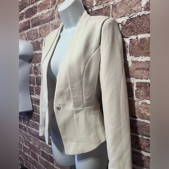 NWT ✨ womens blazer - Picture 3 of 9